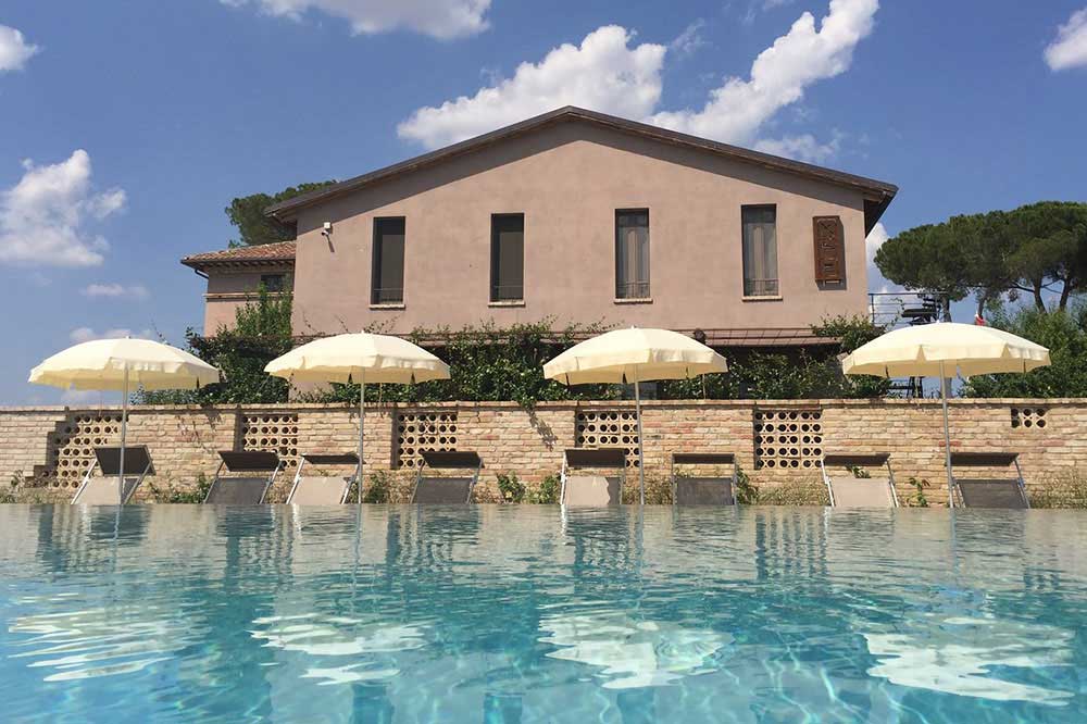 La Locanda Paradiso a Sant'Egidio Perugia è un agriturismo convenzionato con Invernalissima